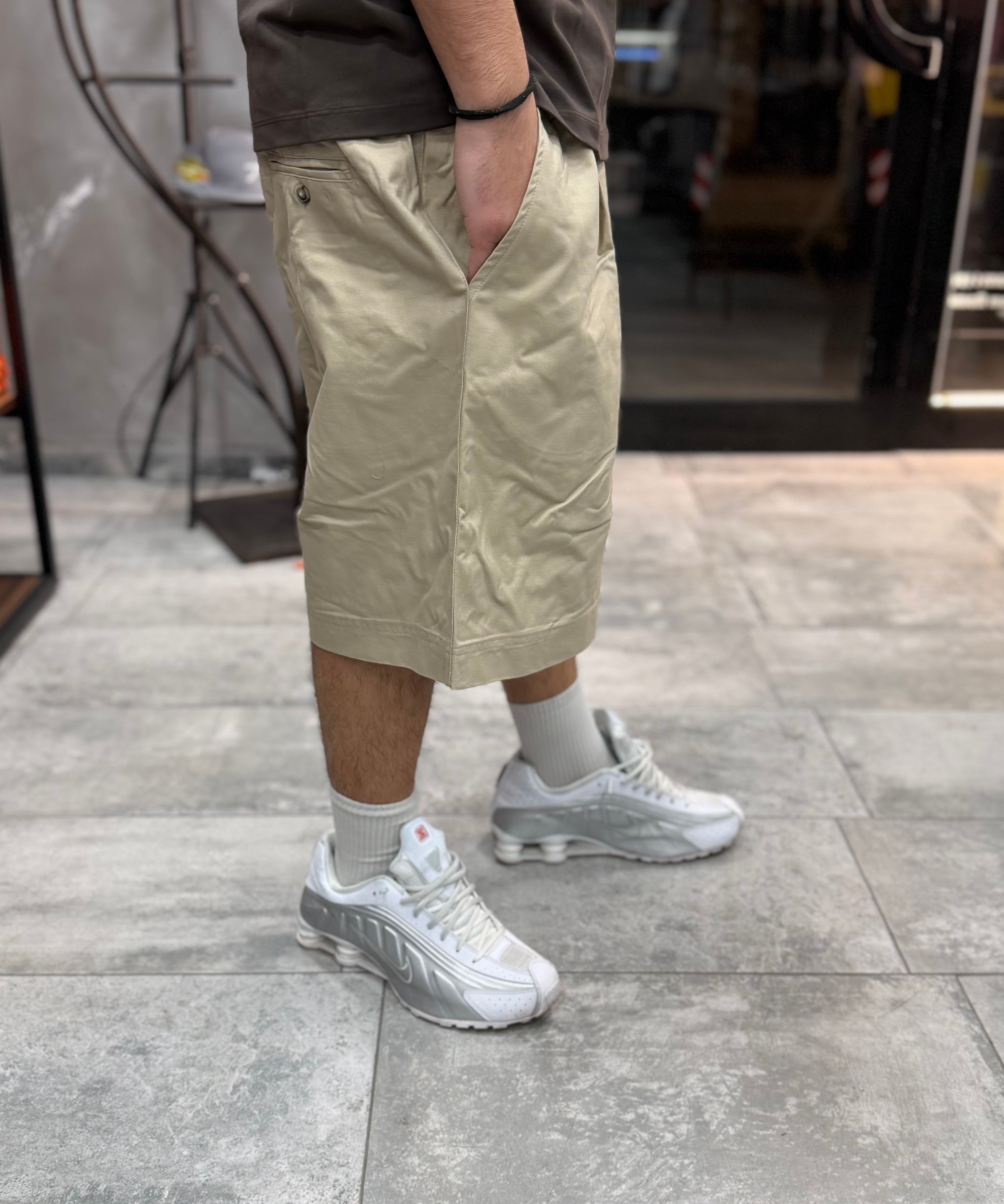 PANTALONCINO IN COTONE RIGIDO OVER-SIZE