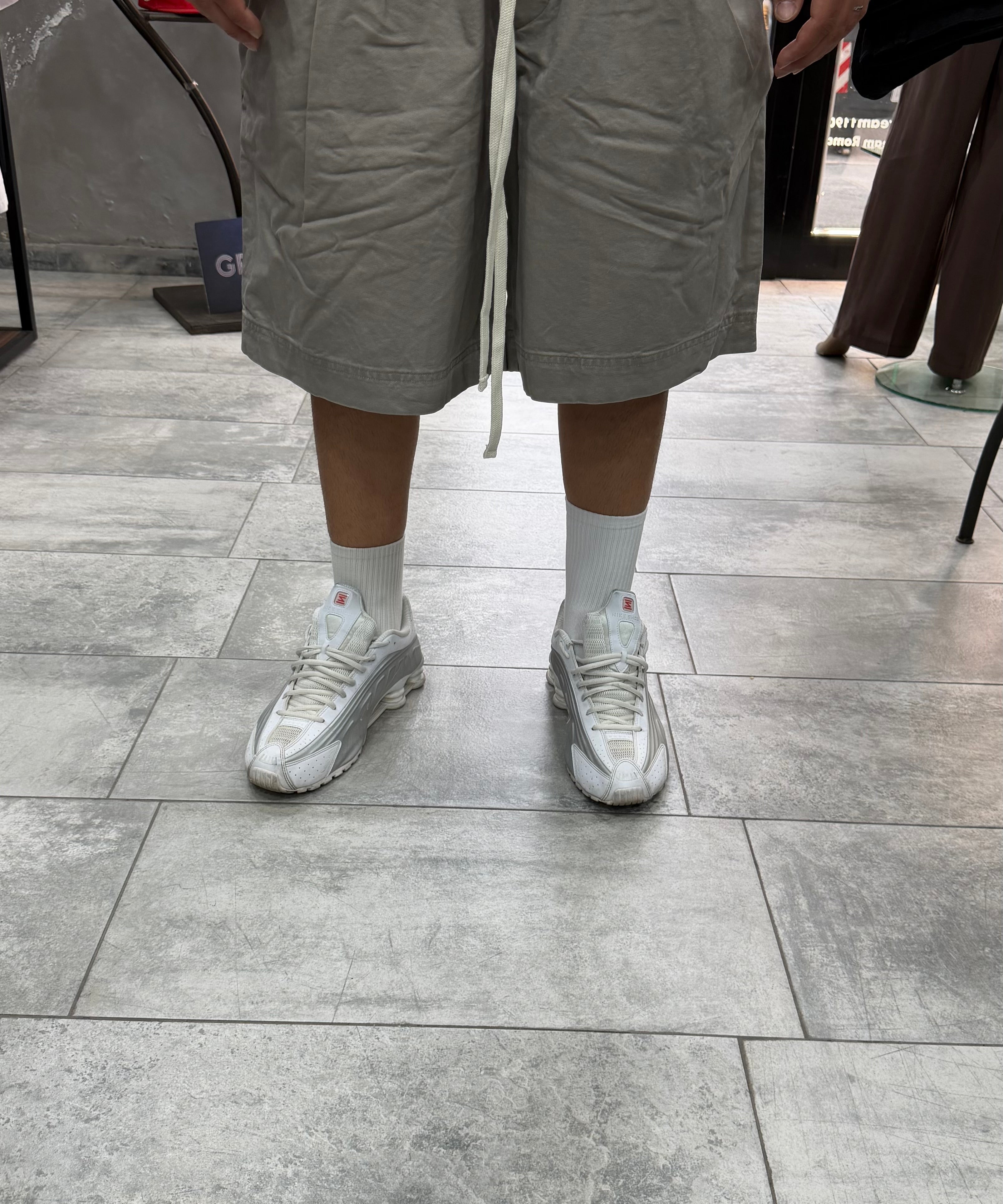 PANTALONCINO IN COTONE RIGIDO OVER-SIZE