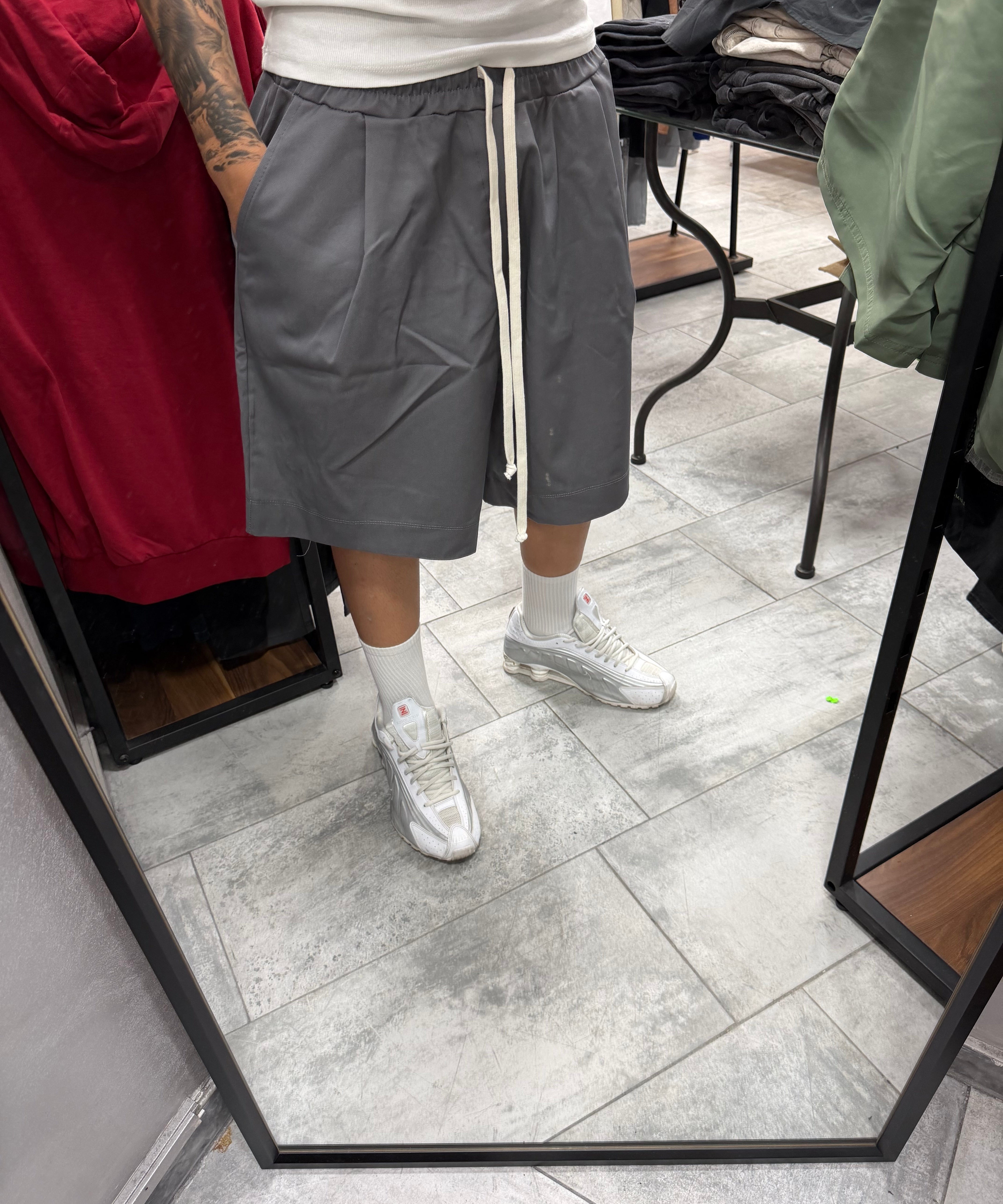 PANTALONCINO IN COTONE RIGIDO OVER-SIZE