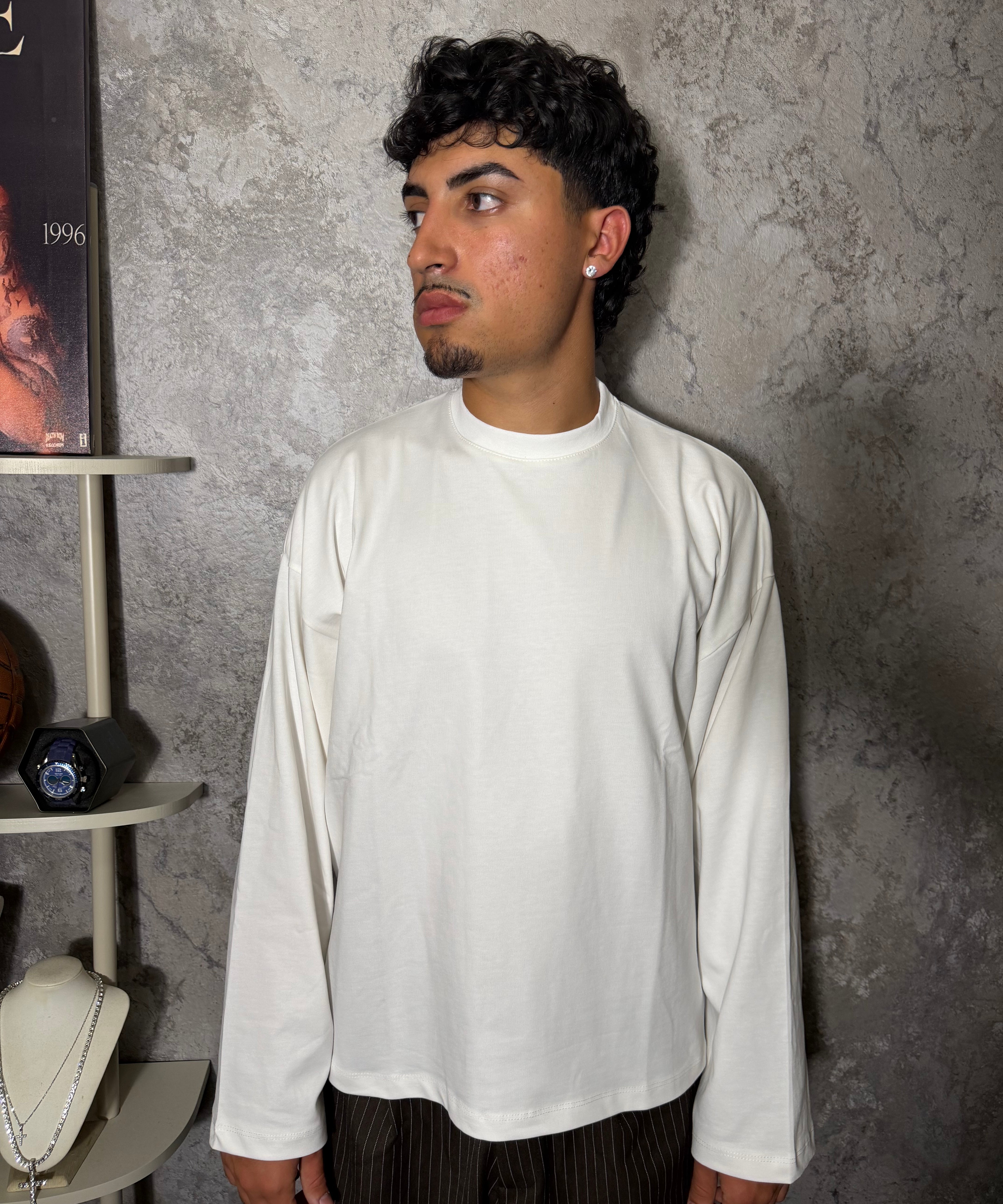LONG SLEEVE OVER-SIZE BASIC